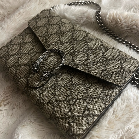 Gucci GG Dionysus Supreme Wallet on Chain - Picture 11 of 15